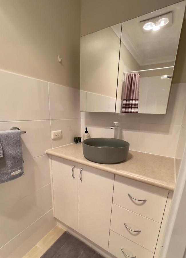 Kulin Erindale Apartments Luaran gambar