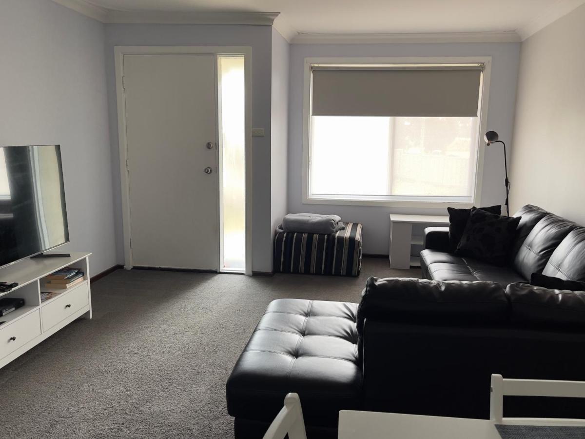 Kulin Erindale Apartments Luaran gambar
